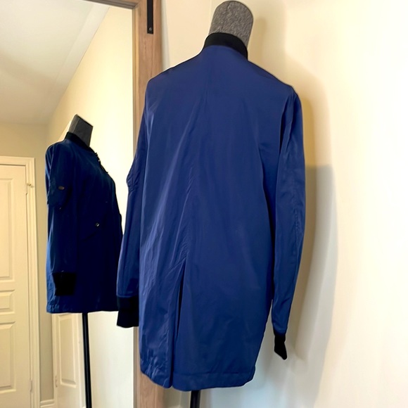 DIESEL light weight Windbreaker🌧️ Navy blue Unisex like brand new! - Picture 5 of 11